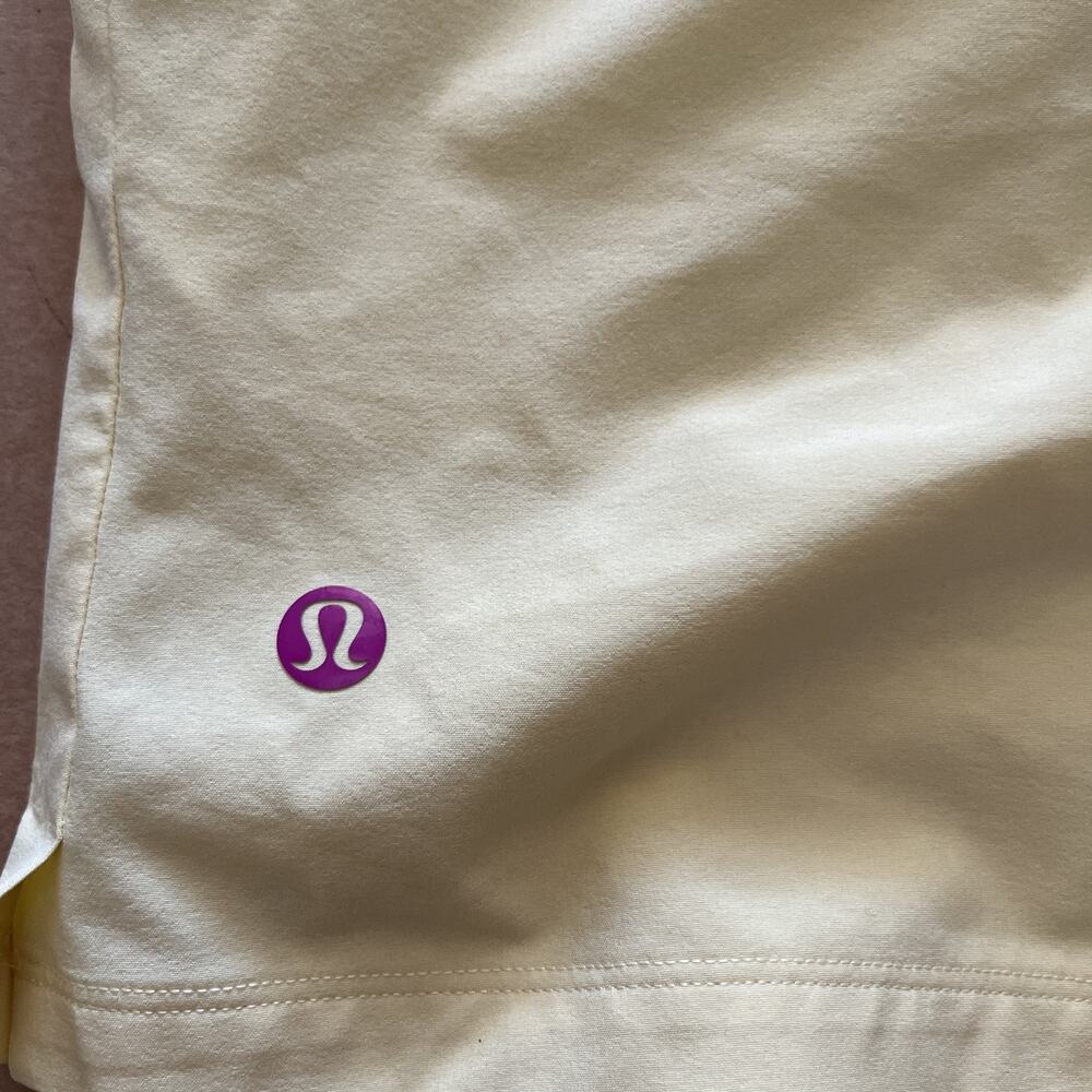 Lululemon Swim Short 7” InseamLined Butter Cream Yellow Men’s Size Medium - Picture 2 of 9